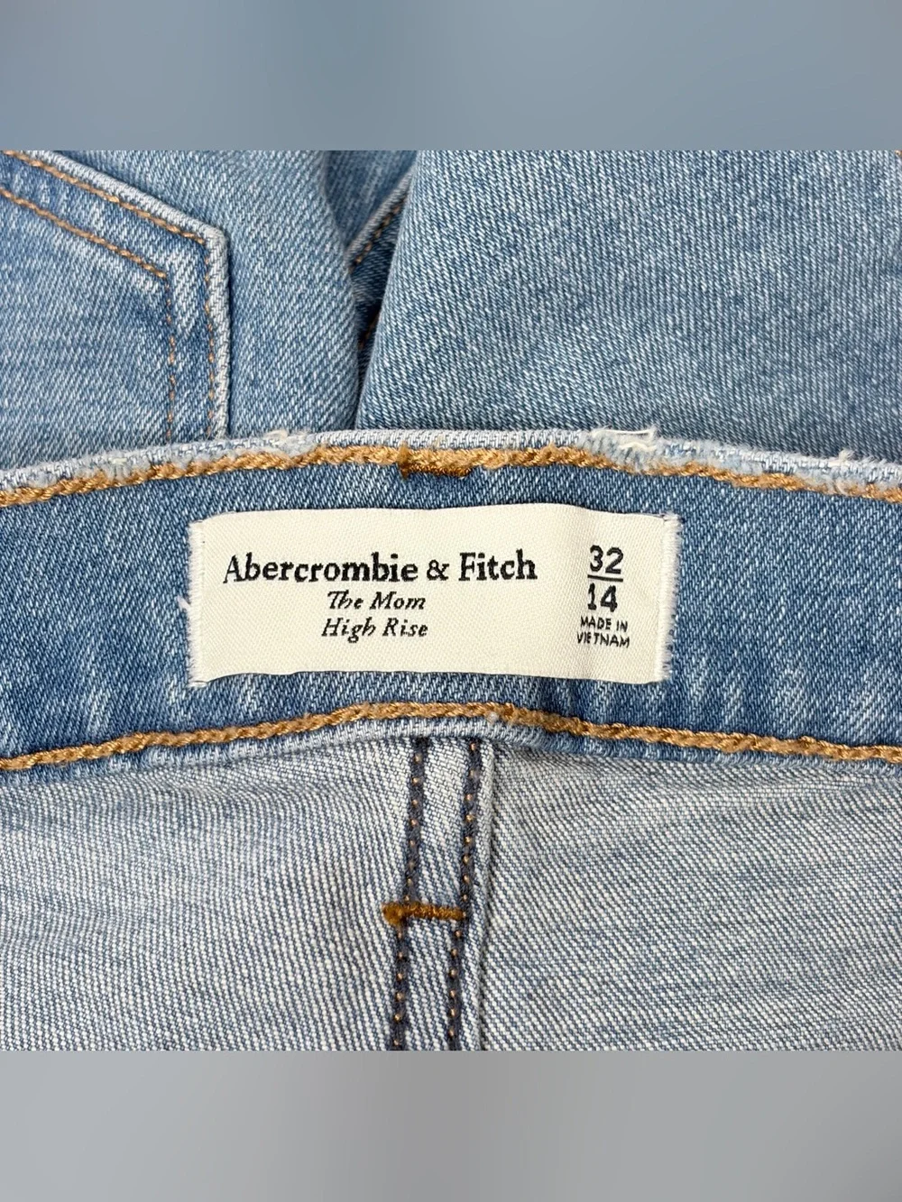 Abercrombie‎ & Fitch High Rise Mom Jeans